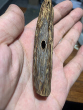 Load image into Gallery viewer, Old East Malaysian agarwood for collection - uthaiagarwood