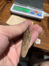 Load image into Gallery viewer, Old west Malaysian agarwood for collection - uthaiagarwood