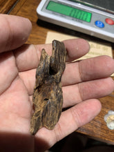 Load image into Gallery viewer, Old Indian agarwood for collection - uthaiagarwood