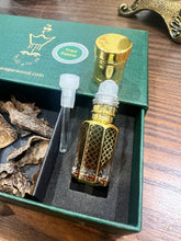 Load image into Gallery viewer, Trad Fakhir Gift Box