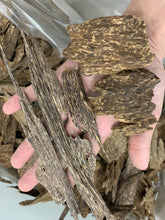 Load image into Gallery viewer, Double Super Wild Southern Thailand Agarwood - uthaiagarwood