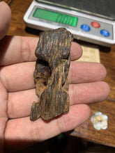 Load image into Gallery viewer, Old Indian agarwood for collection - uthaiagarwood
