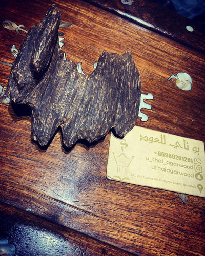 Old Cambodian agarwood for collection - uthaiagarwood